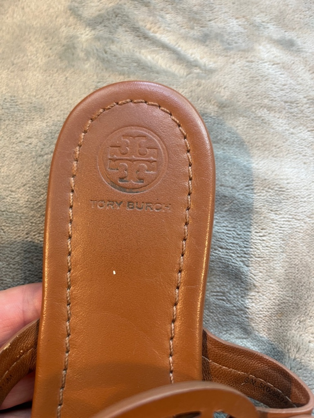 Tory Burch Tan Leather Logo Thong Sandals - Picture 2 of 9